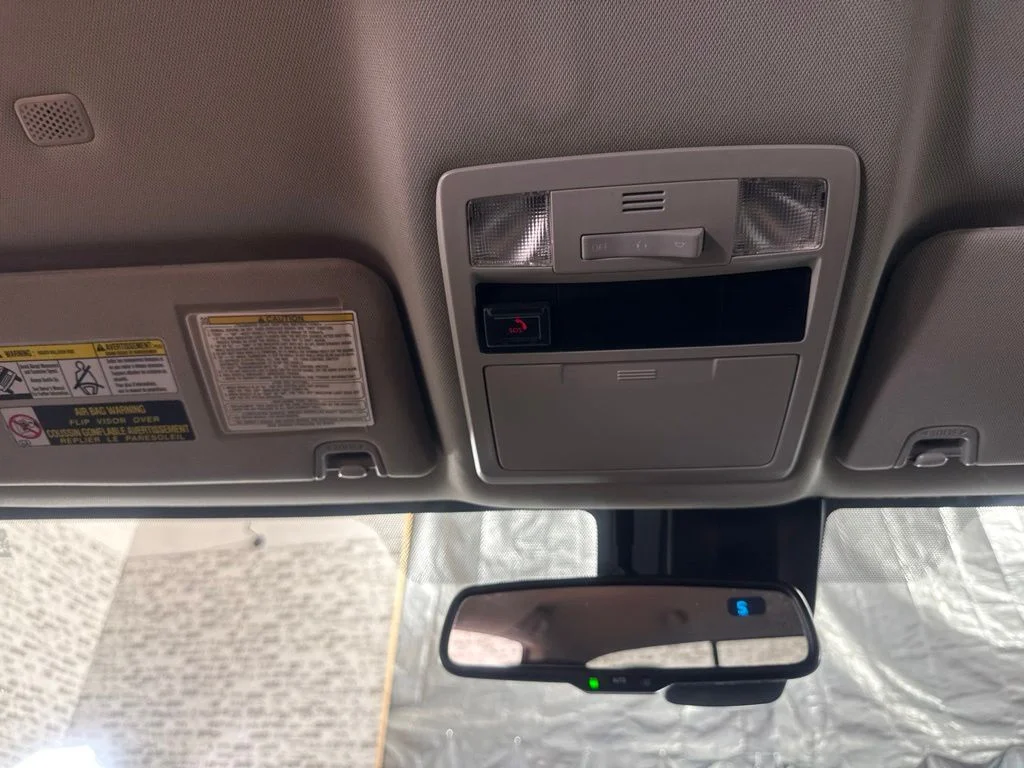 Used 2020 Cement Toyota SR5 image 19