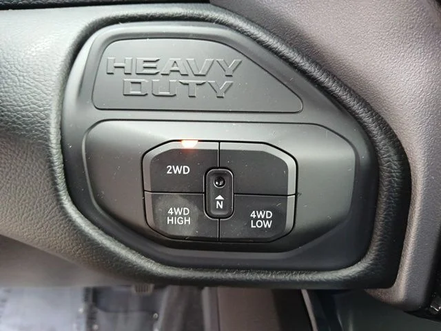 New 2026 Diamond Black Crystal Pearl-Coat Exterior Paint RAM Laramie image 50
