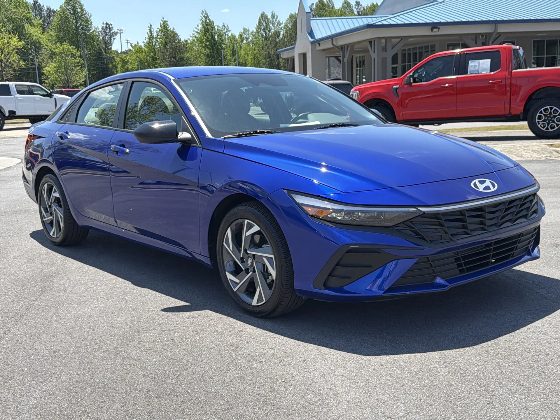 Certified Used 2025 Intense Blue Hyundai SEL Sport image 28