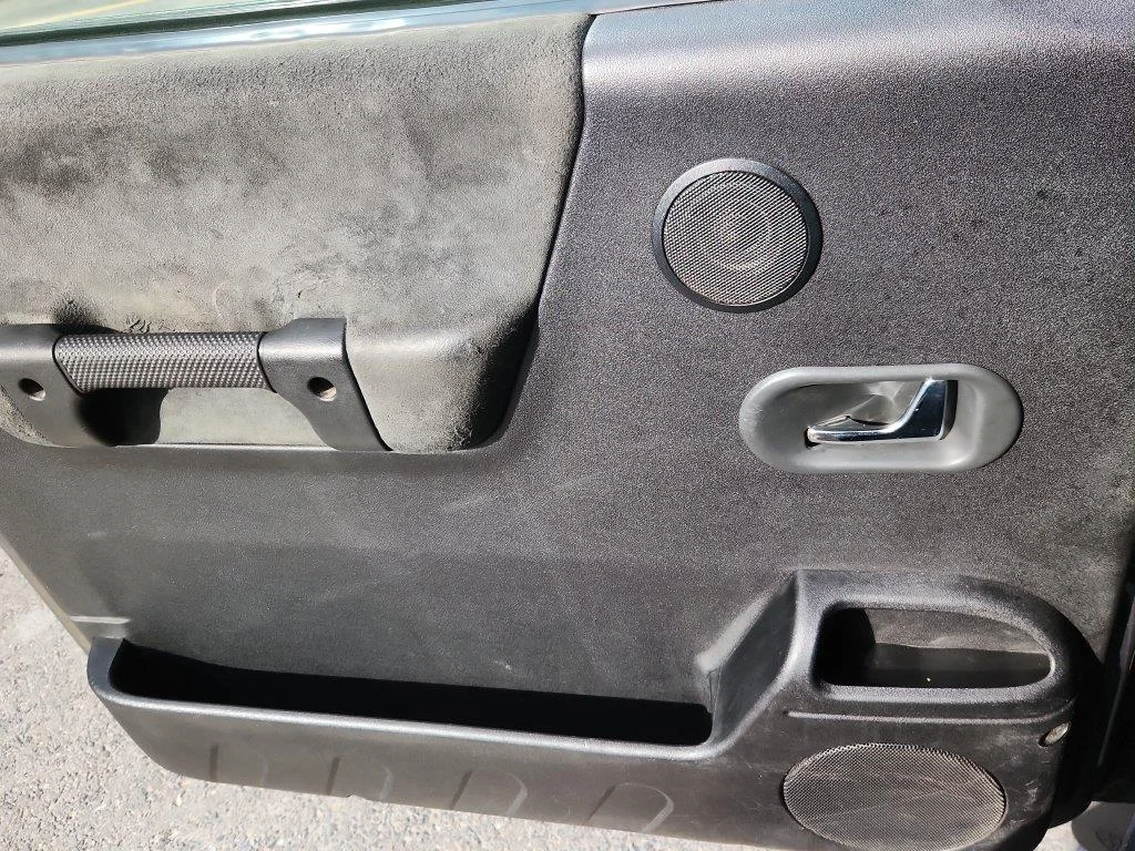 Used 2003 GRAY Land Rover SE image 8