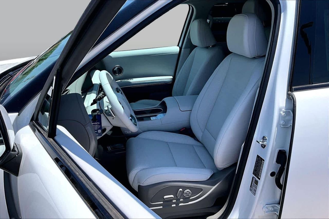 New 2026 Creamy White Pearl Hyundai Limited image 9