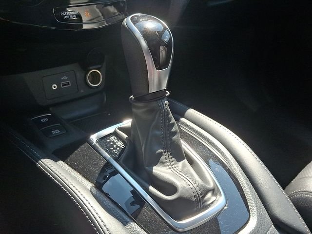 Used 2020 Black Nissan SL image 15