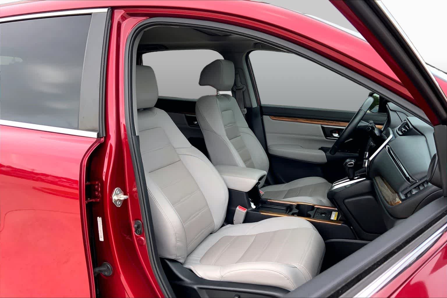 Used 2020 Radiant Red Metallic Honda Touring image 9