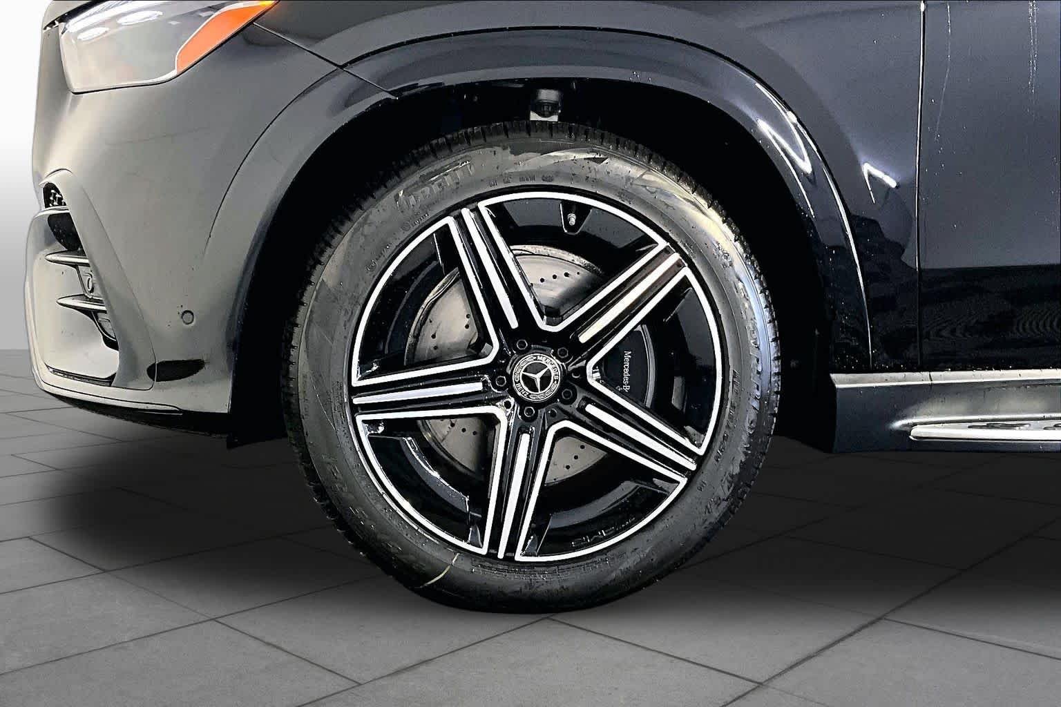 New 2026 Obsidian Black Metallic Mercedes-Benz GLE 450 image 17