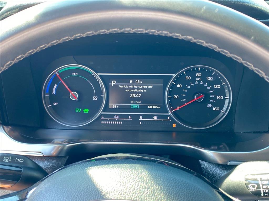 Used 2023 Snow White Pearl Kia EX image 21
