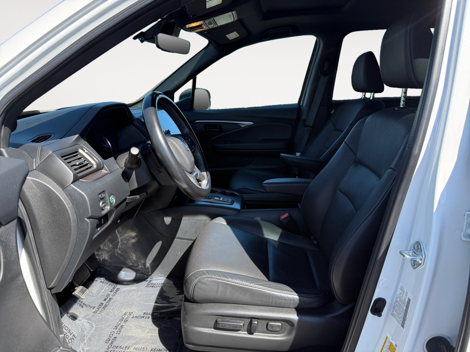 Used 2022 White Honda EX-L image 10