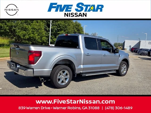 Used 2024 Silver Ford XLT image 12