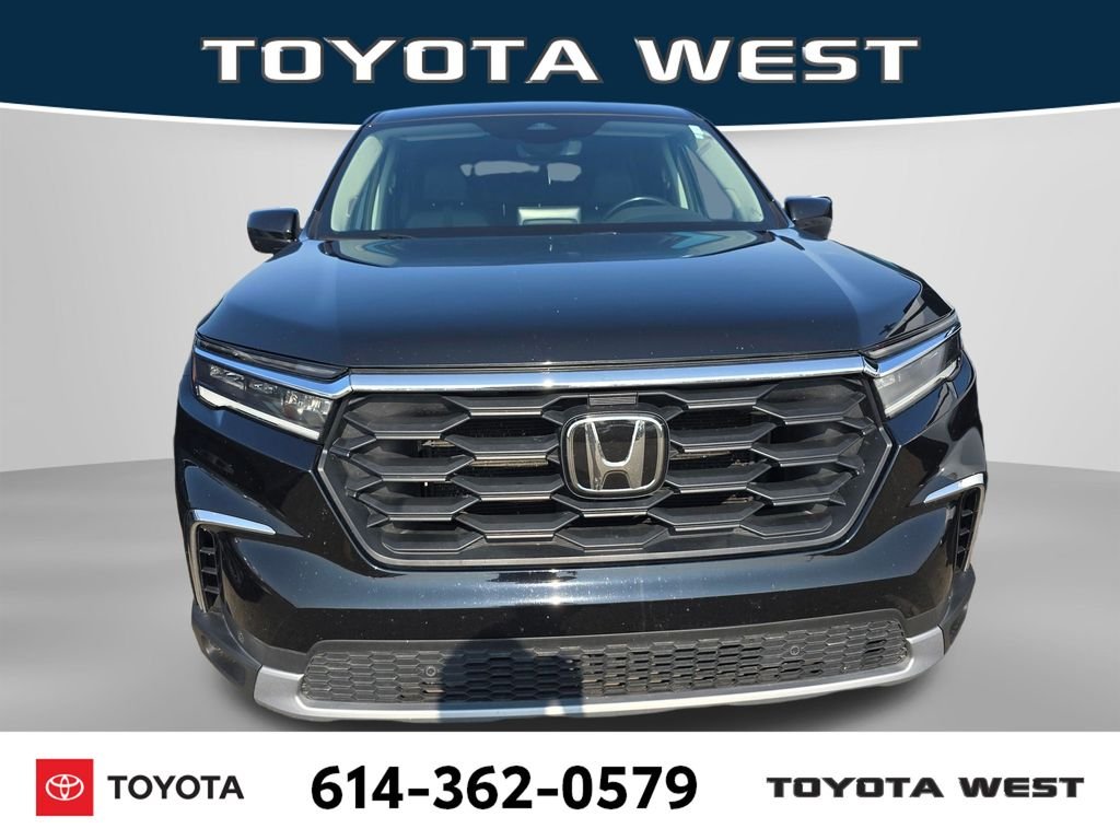 Used 2023 Black Honda EX-L image 3