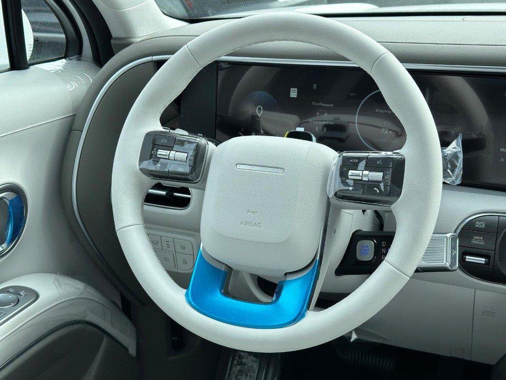 New 2027 White Hyundai SEL AWD image 8