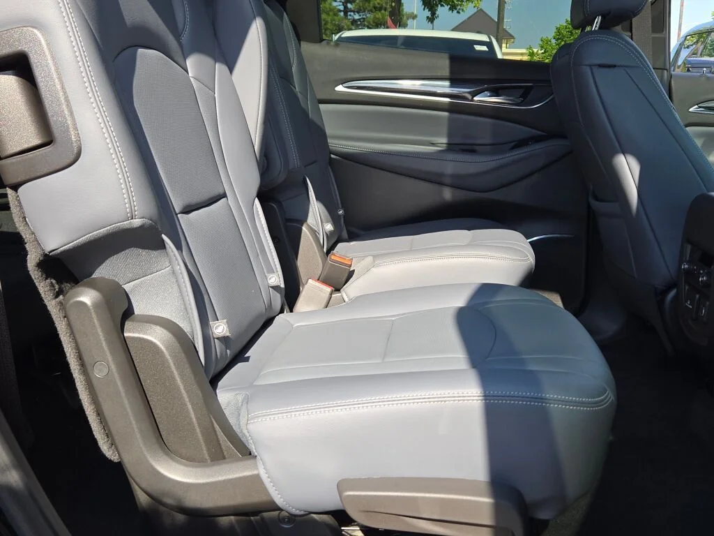 Used 2024 Black Buick Essence image 10
