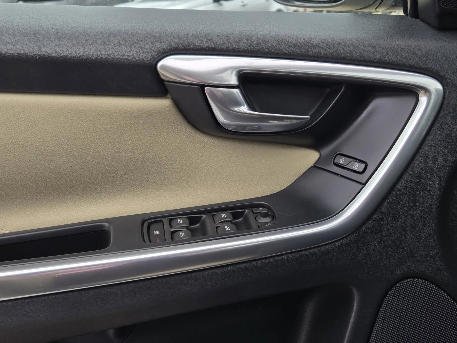 2016 Volvo XC60 Premier - Photo 24