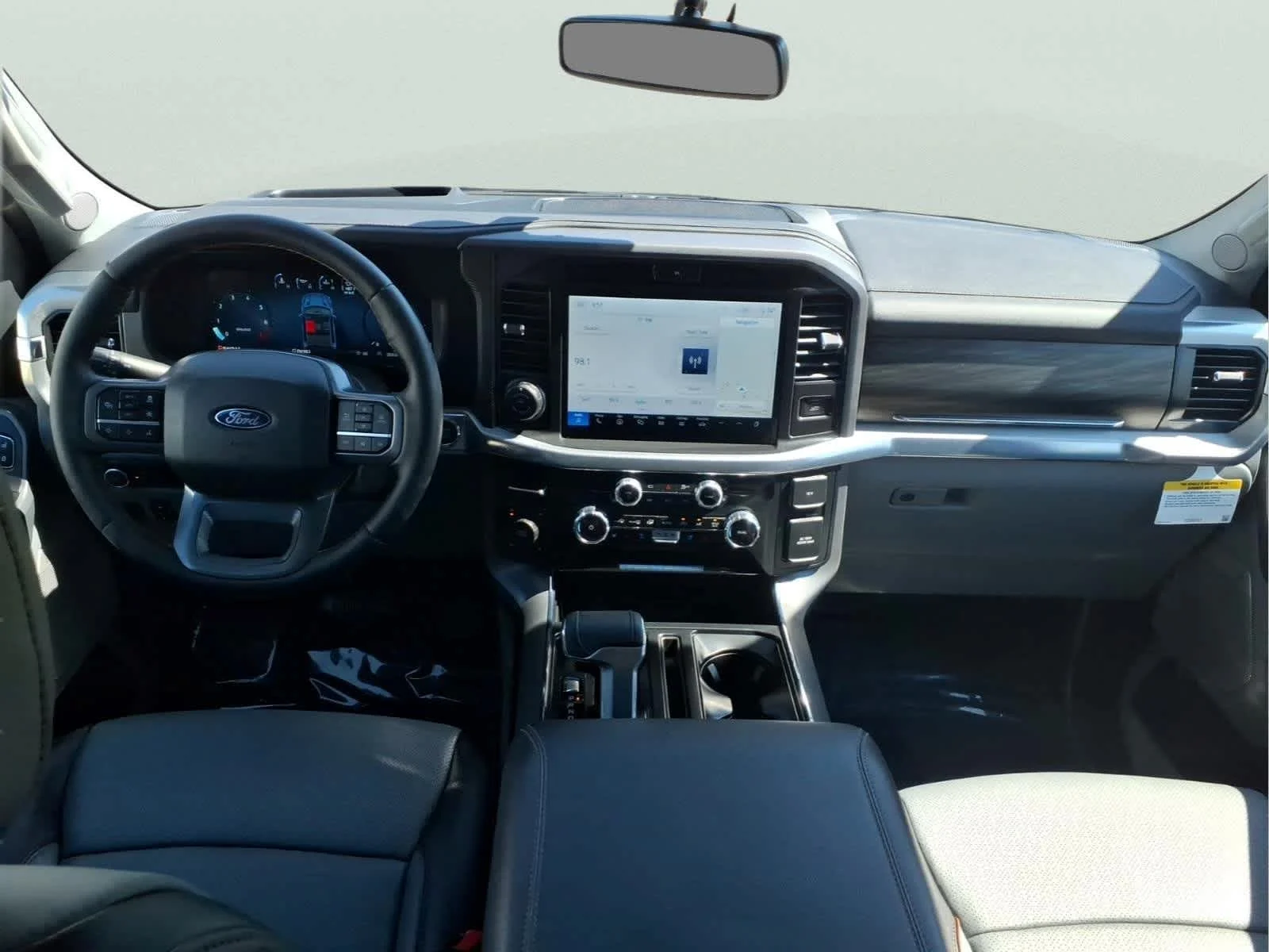 Used 2025 Rapid Red Metallic Tinted Clearcoat Ford LARIAT image 17