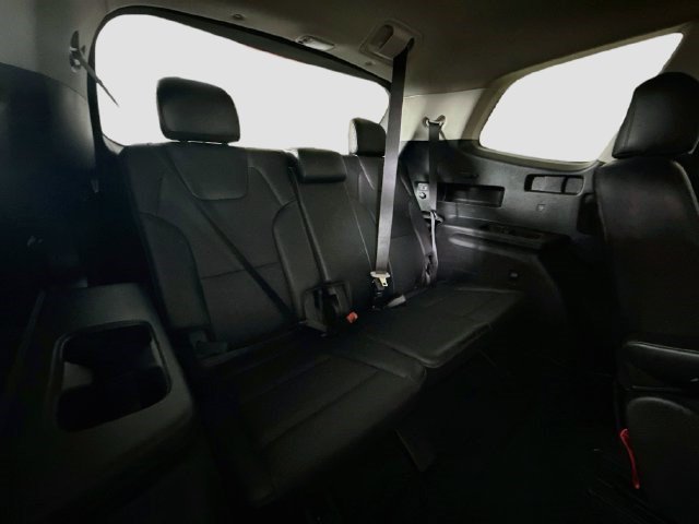 Used 2024 Everlasting Silver Kia S image 39