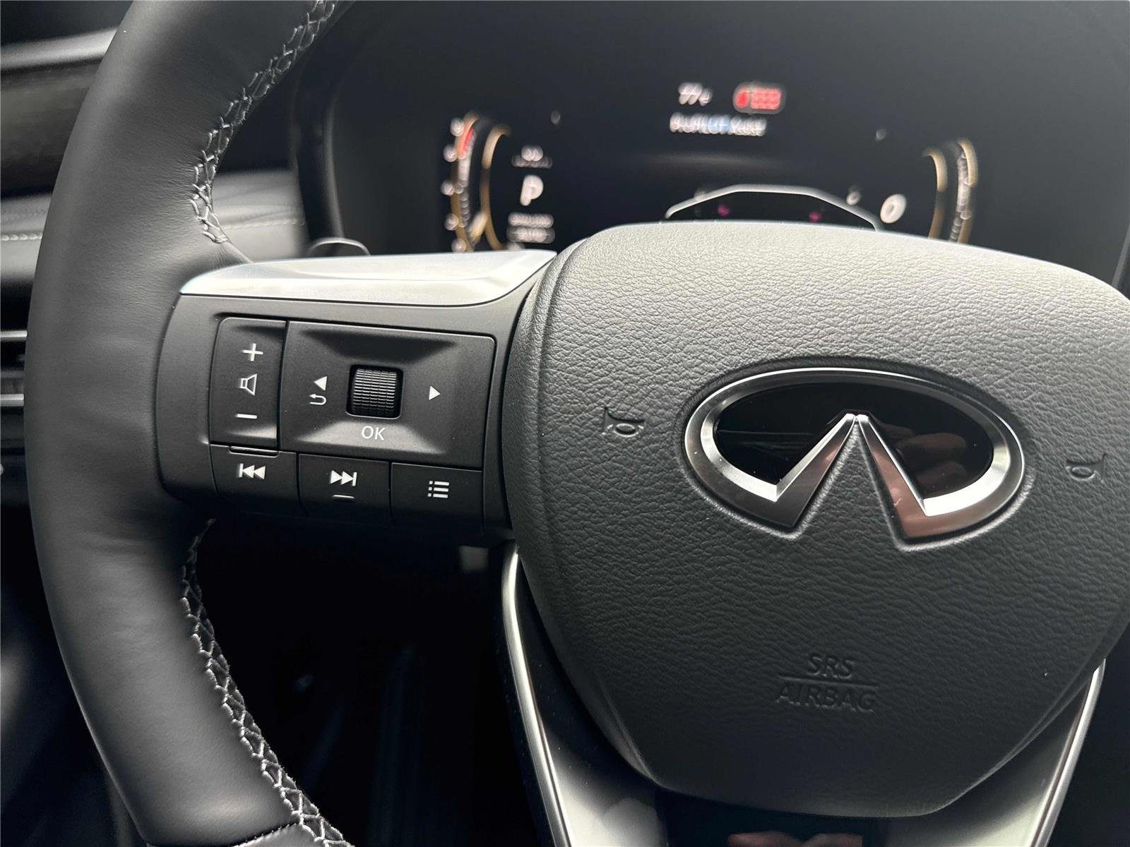 New 2027 MINERAL BLACK INFINITI Autograph AWD image 18