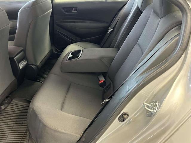 Certified Used 2025 CLASSIC SILVER METALLIC Toyota  image 14