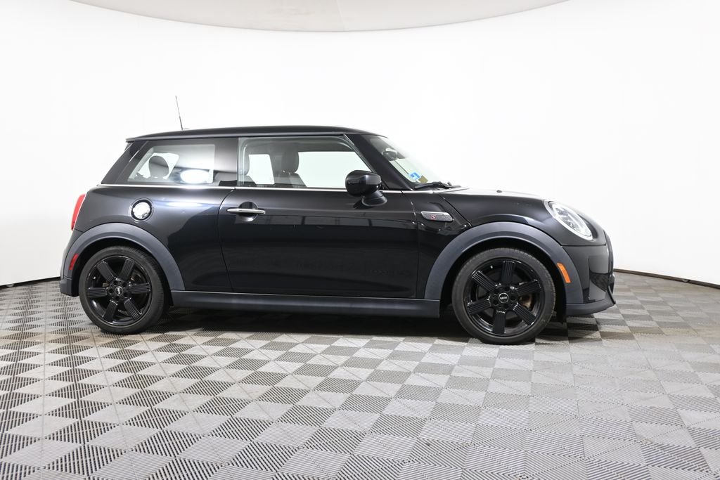 Used 2023 Black MINI  image 8