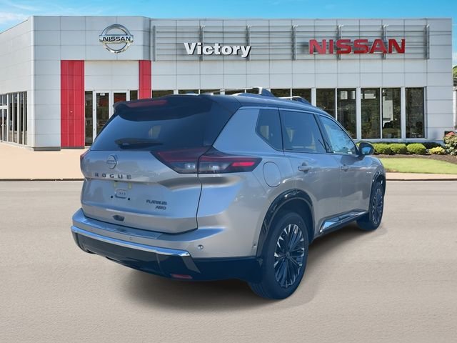 New 2026 Champagne Silver Metallic / Super Black Two-tone Nissan Platinum image 3