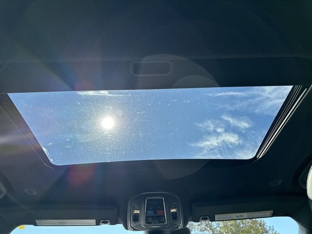 New 2025 Black Jeep Altitude X image 25