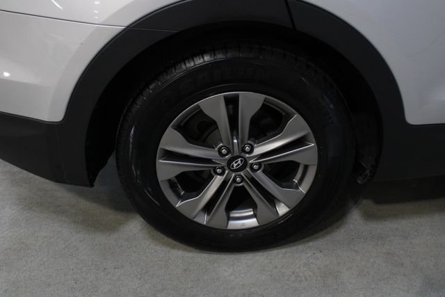 Used 2015 Silver Hyundai Base image 25