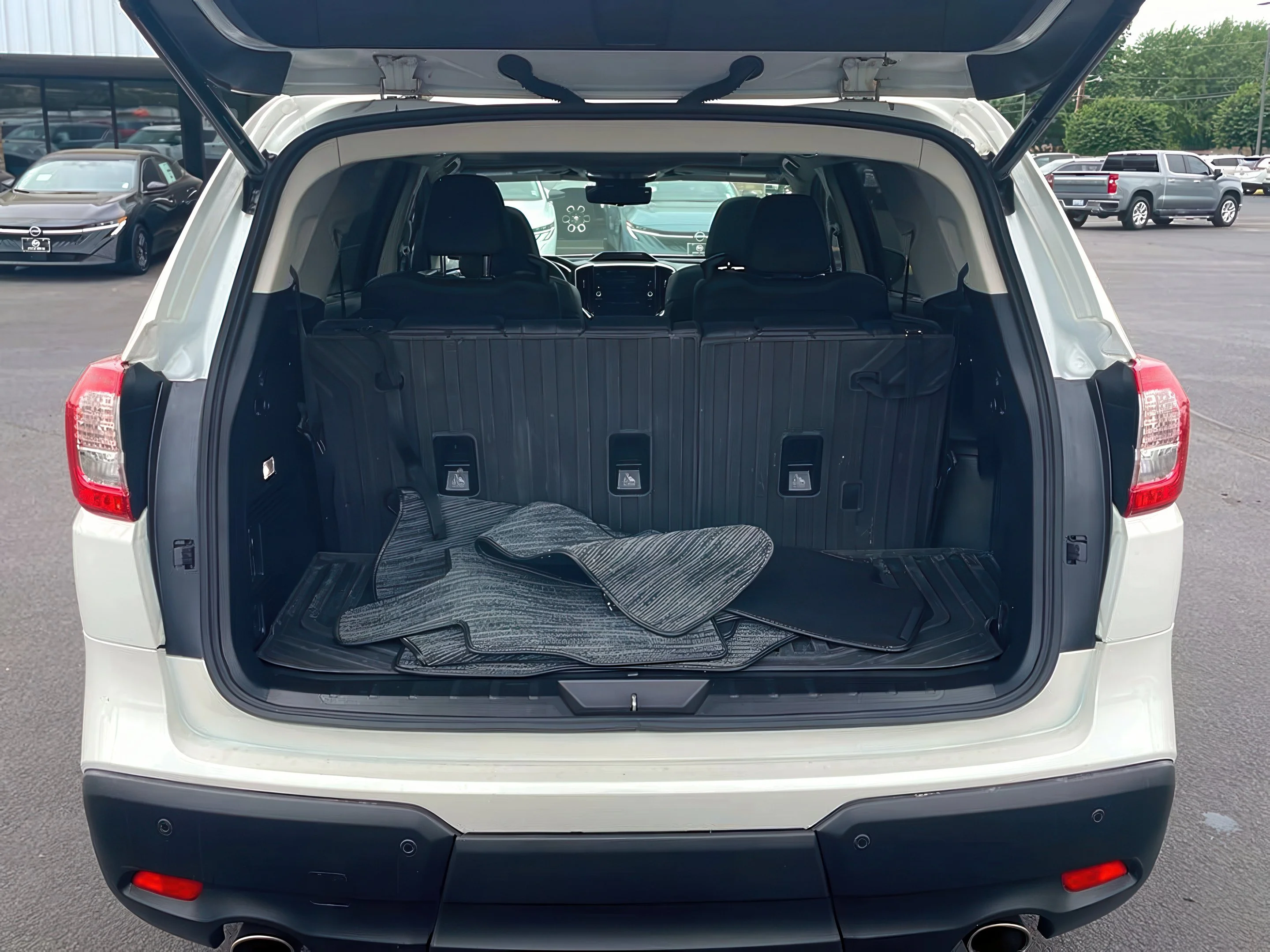2025 Subaru Ascent Touring - Photo 9
