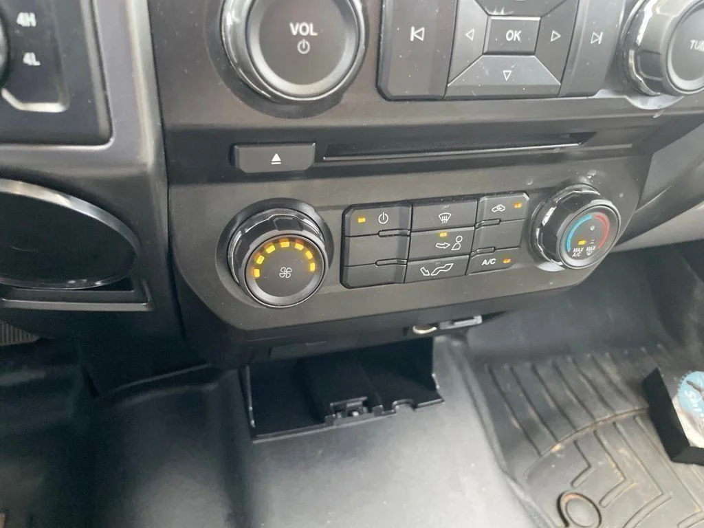 Used 2018 White Ford XLT image 19