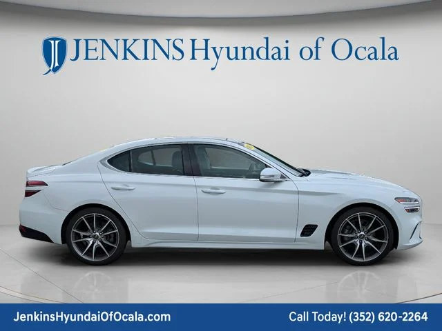 Used 2022 White Genesis 2.0T image 2