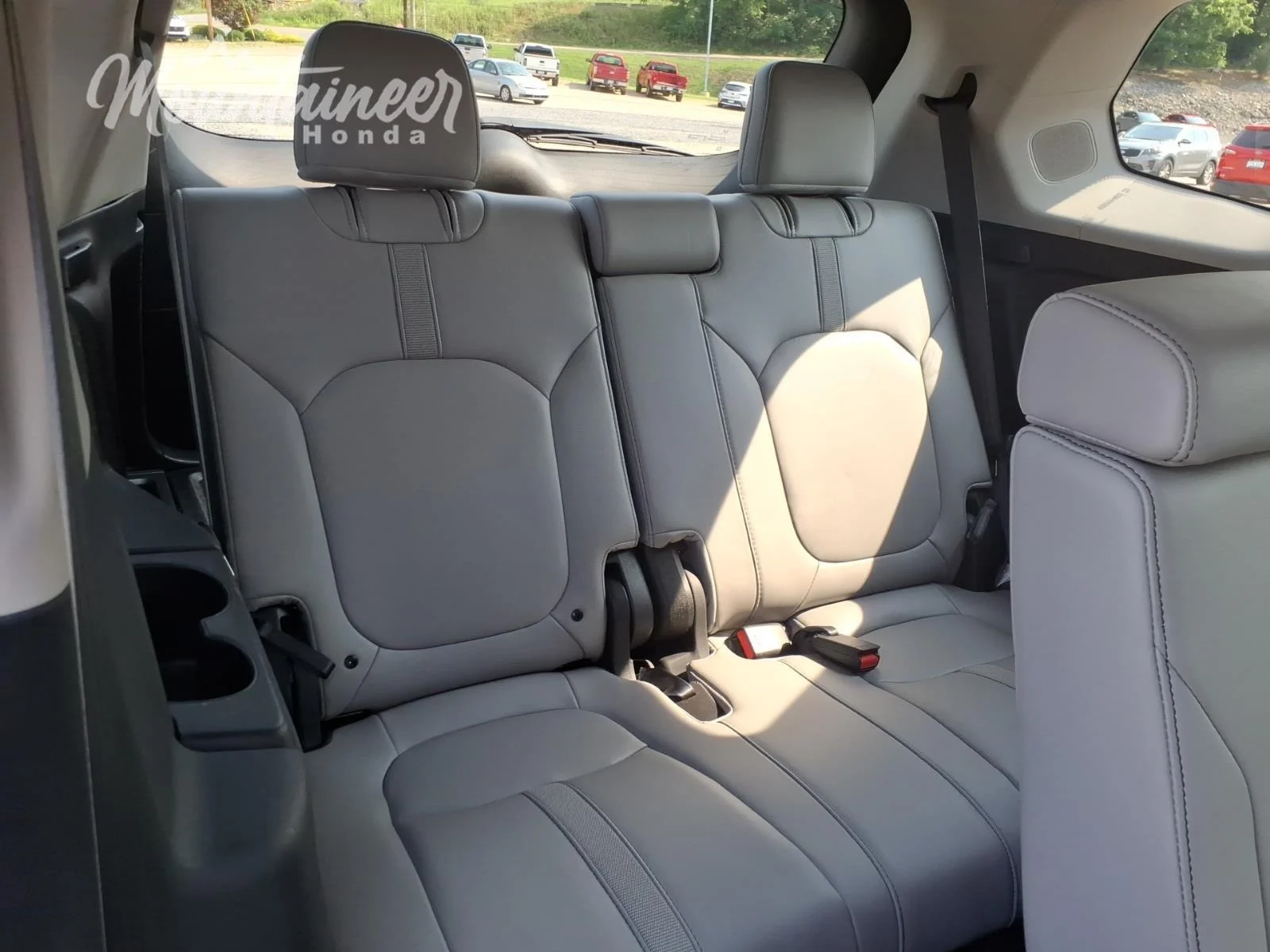 Used 2025 Obsidian Blue Pearl Honda Touring image 22