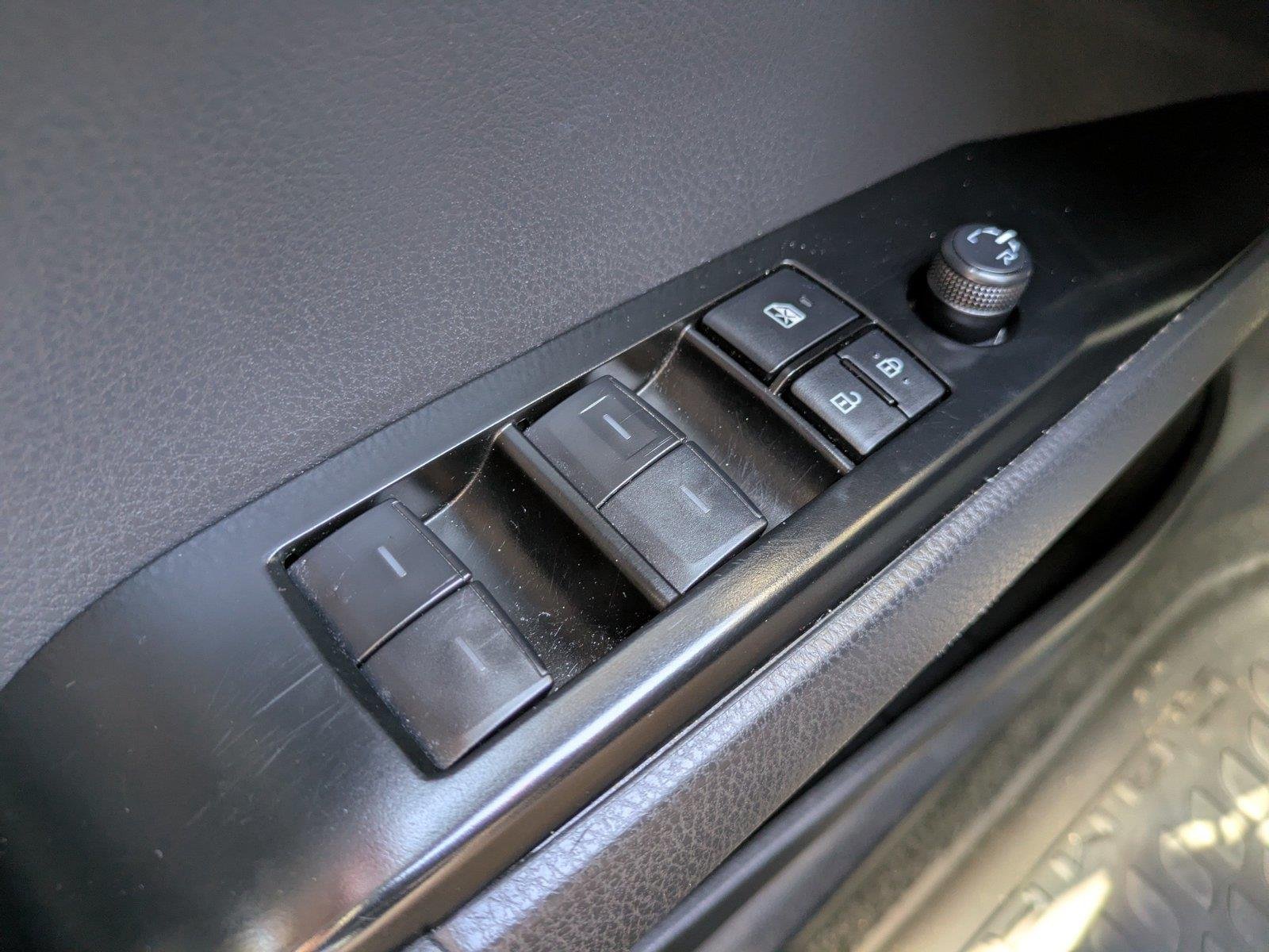 Used 2025  Toyota SE image 21