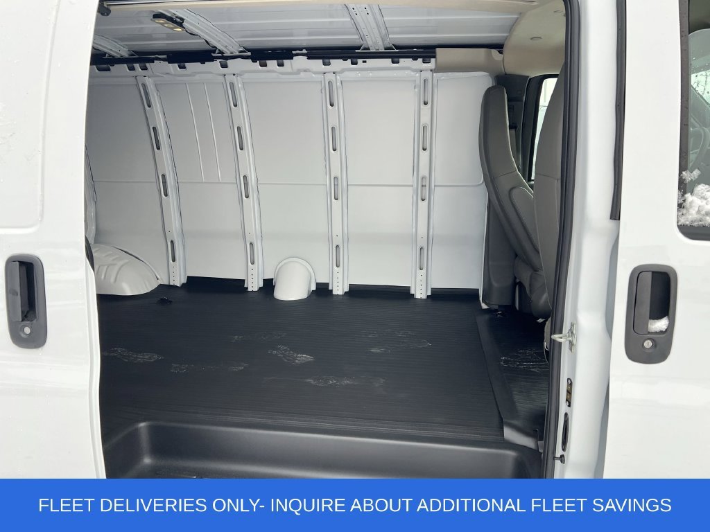 2025 Chevrolet Express Cargo Work Van - Photo 9