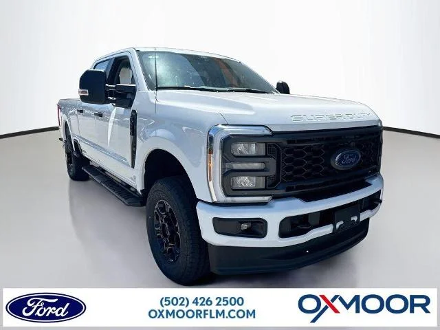 New 2026 Oxford White Ford F-250® XL image 30