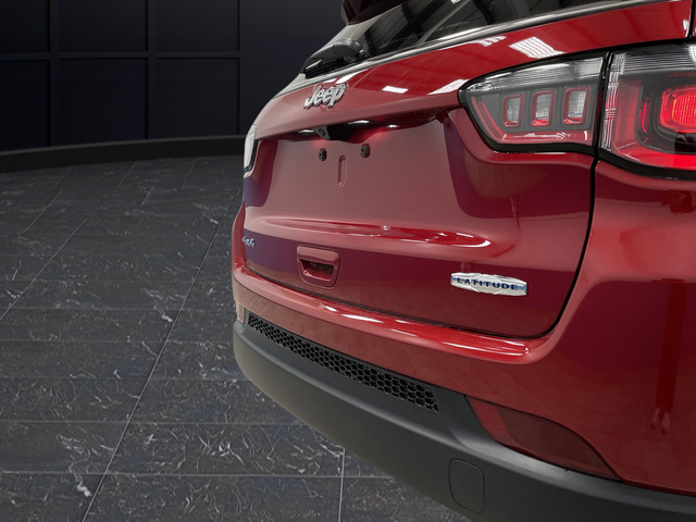 2025 Jeep Compass Latitude - Photo 32