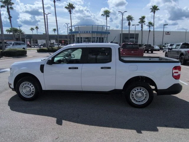 Used 2022 White Ford XL image 7