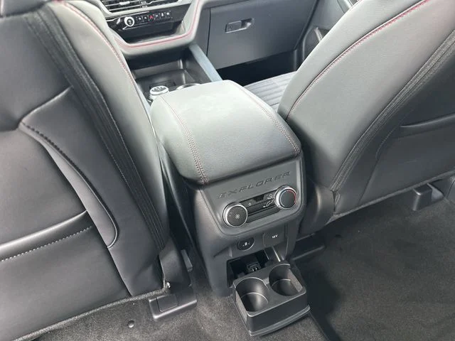 New 2026 Rapid Red Metallic Tinted Clearcoat Ford ST-Line image 24