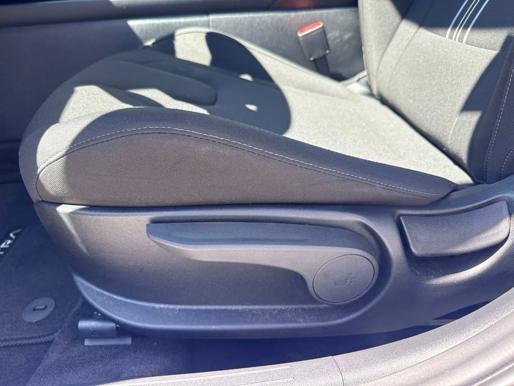 Used 2024 Blue Hyundai SEL image 15