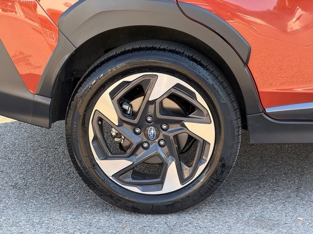 Used 2025 Beige Subaru Limited image 8