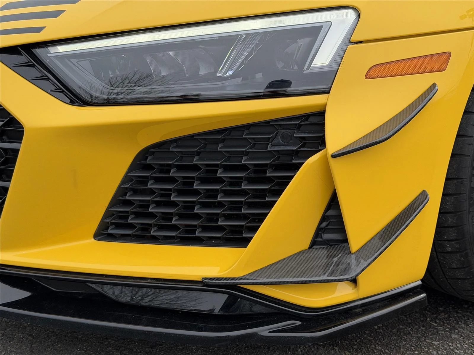 Used 2023 Vegas Yellow Audi V10 performance image 31