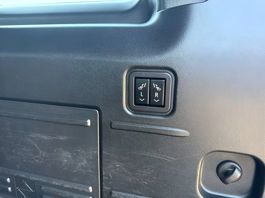 Used 2024 Supernova Metallic (Dark Blue) GMC 2X image 34