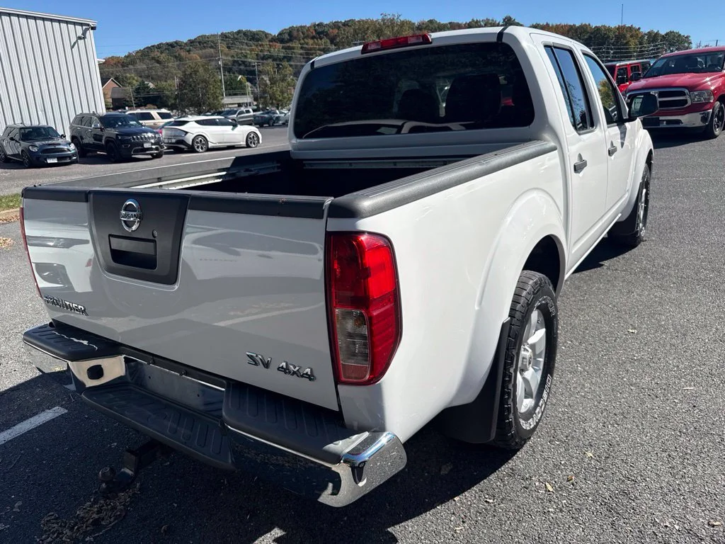 Used 2011 White Nissan SV image 4