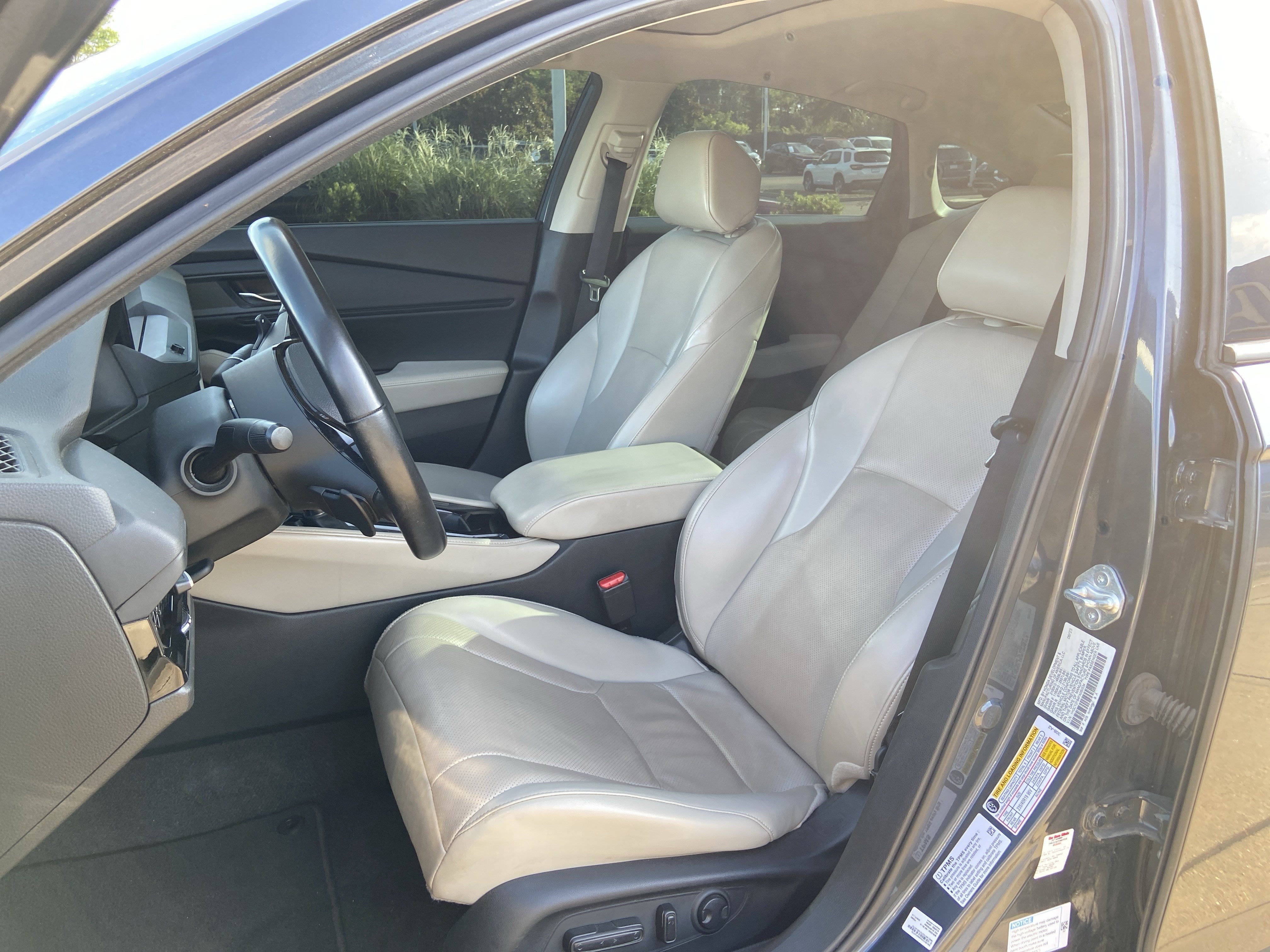 Used 2023 Meteorite Gray Metallic Honda Touring image 18