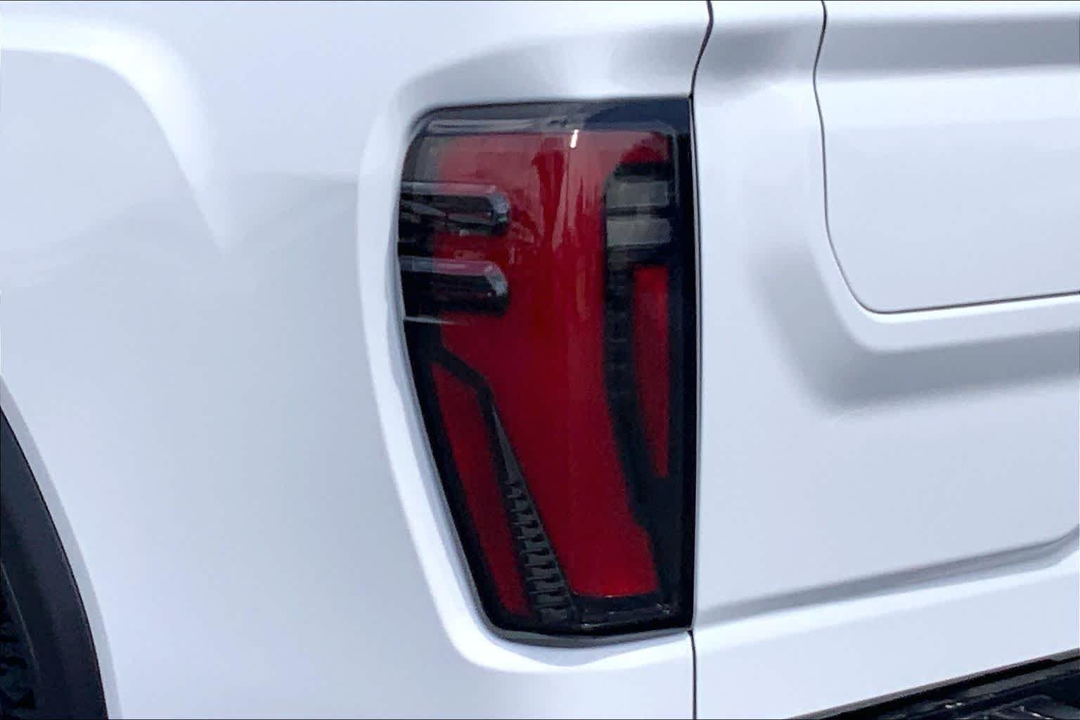 Used 2024 Summit White GMC AT4 image 29