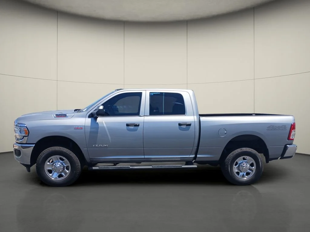 Used 2022 Billet Silver Metallic Ram Tradesman image 4