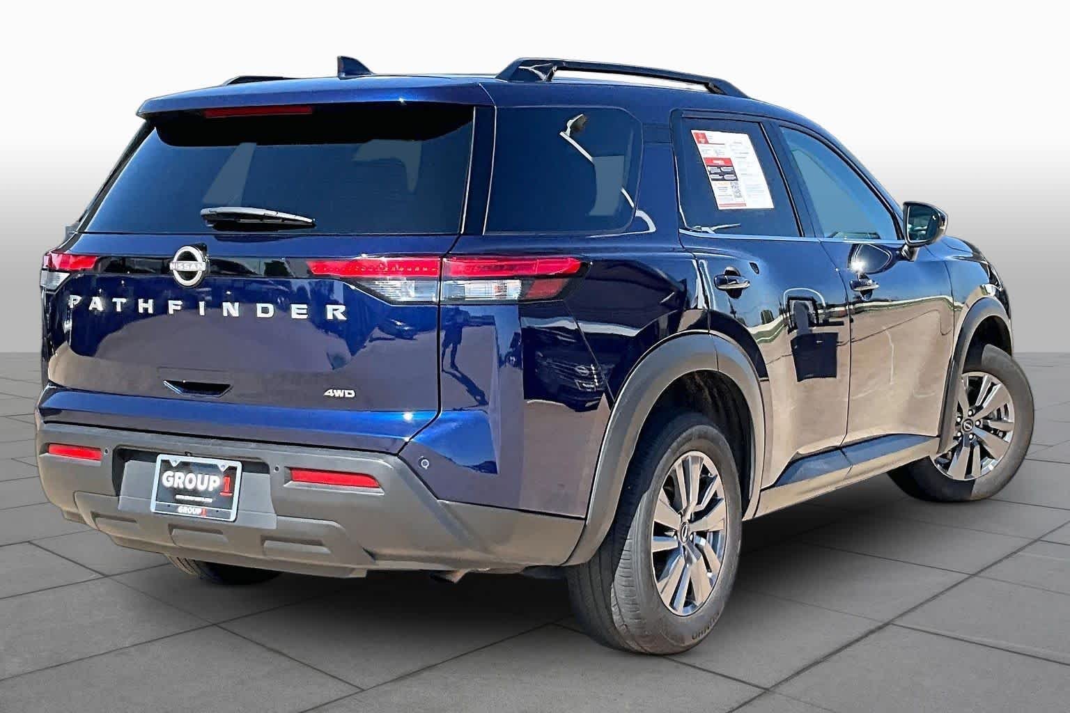 2025 Nissan Pathfinder SV - Photo 12