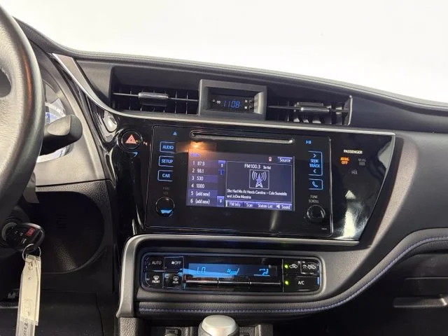Used 2017 White Toyota SE image 20