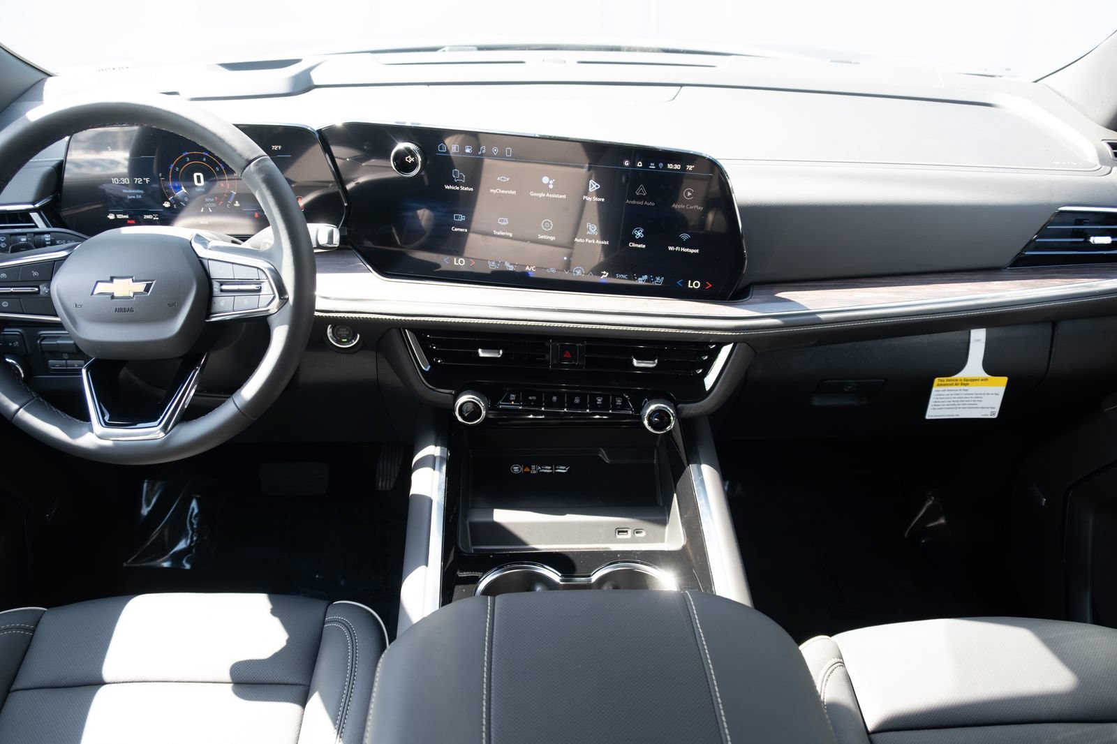 2026 Chevrolet Suburban Premier - Photo 22