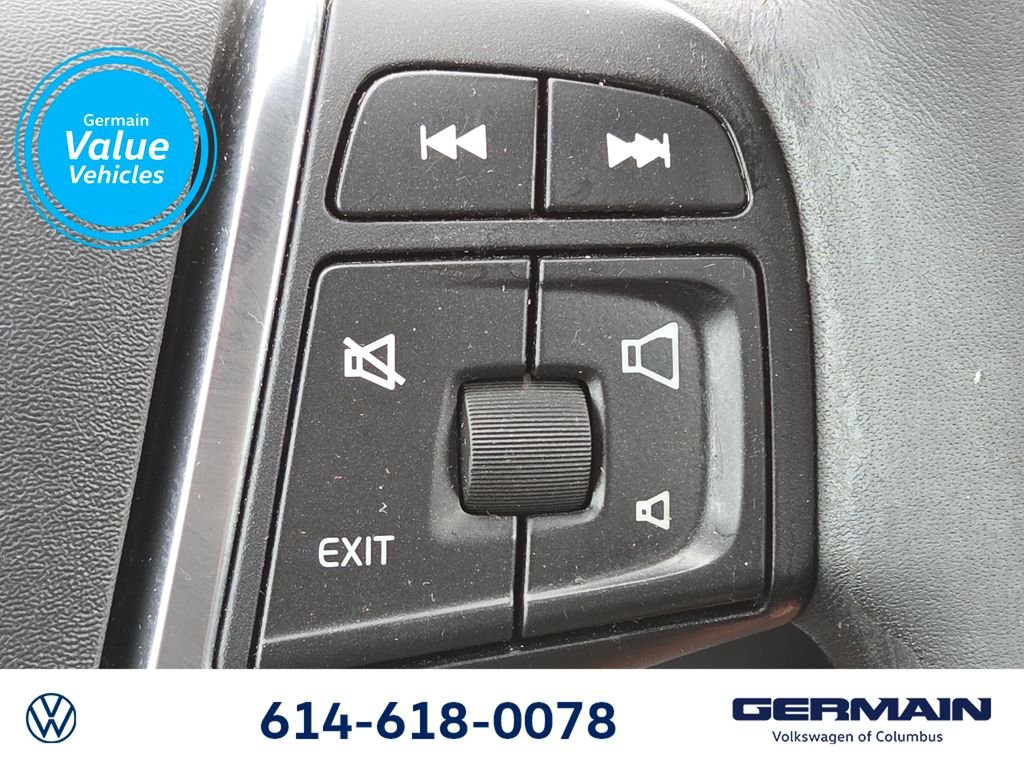 Used 2012  Volvo T5 image 27