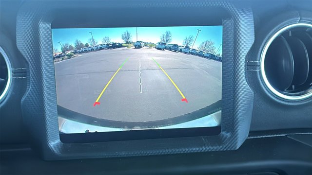 Used 2020 Bright White Clearcoat Jeep Sahara image 24