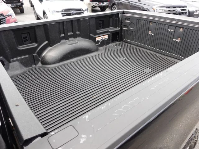 Used 2024 Black Ford XLT image 10