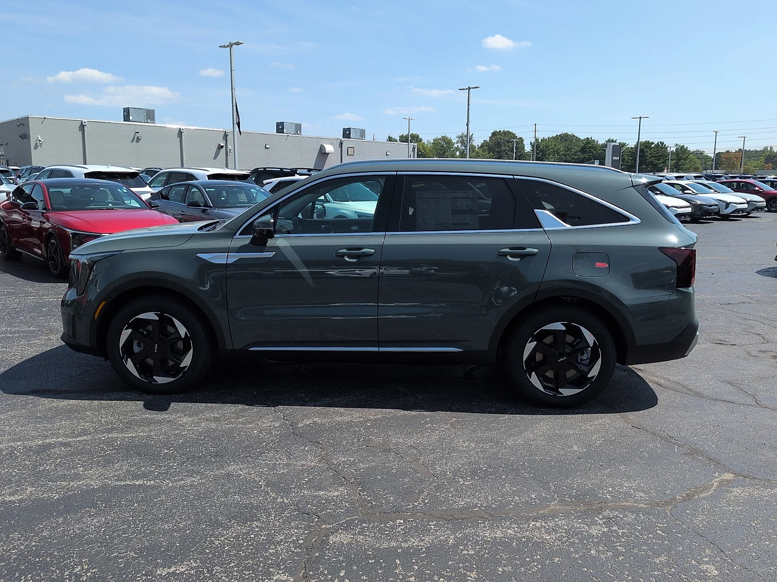 New 2026 Cityscape Green Kia EX image 4