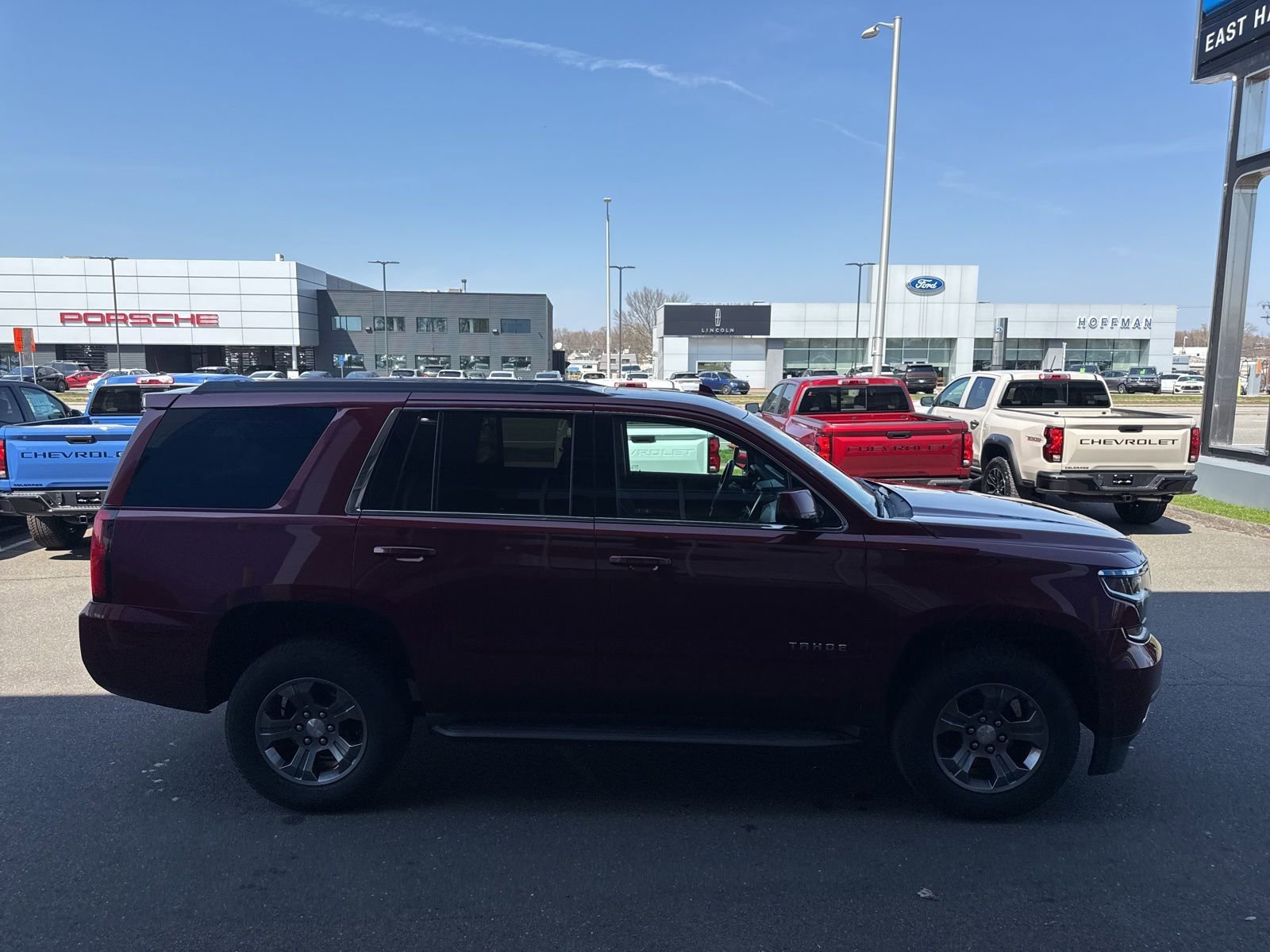 2019 Chevrolet Tahoe LS - Photo 6