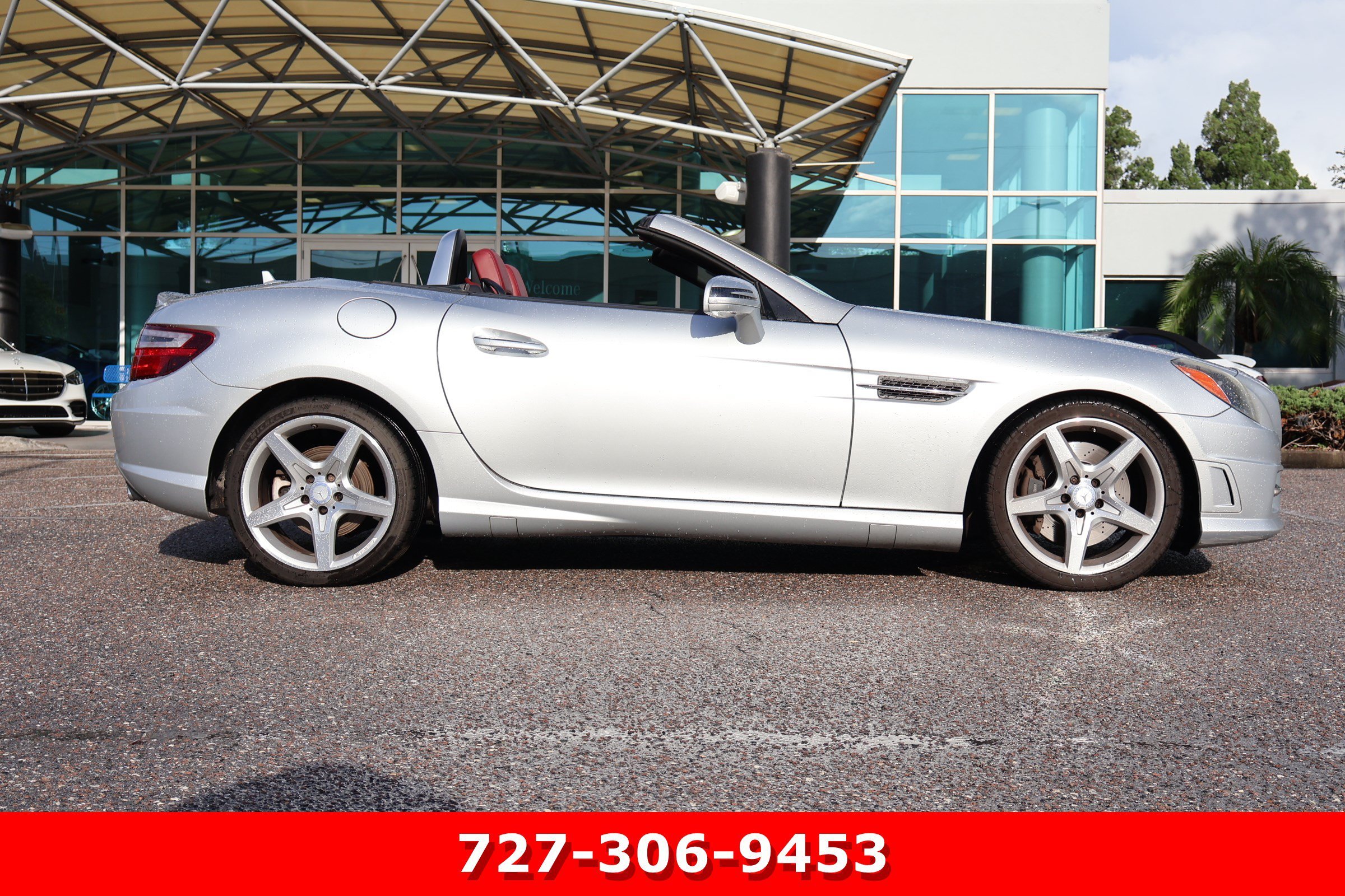 Used 2016 Silver Mercedes-Benz SLK 300 image 11
